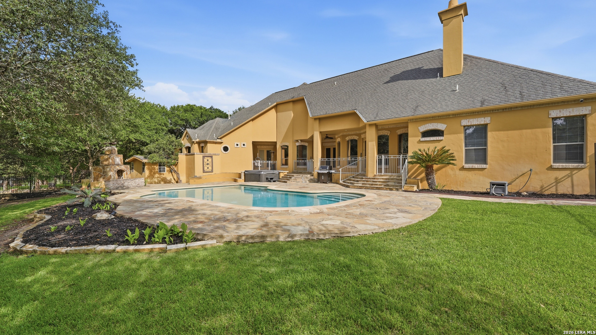 main property photo 44