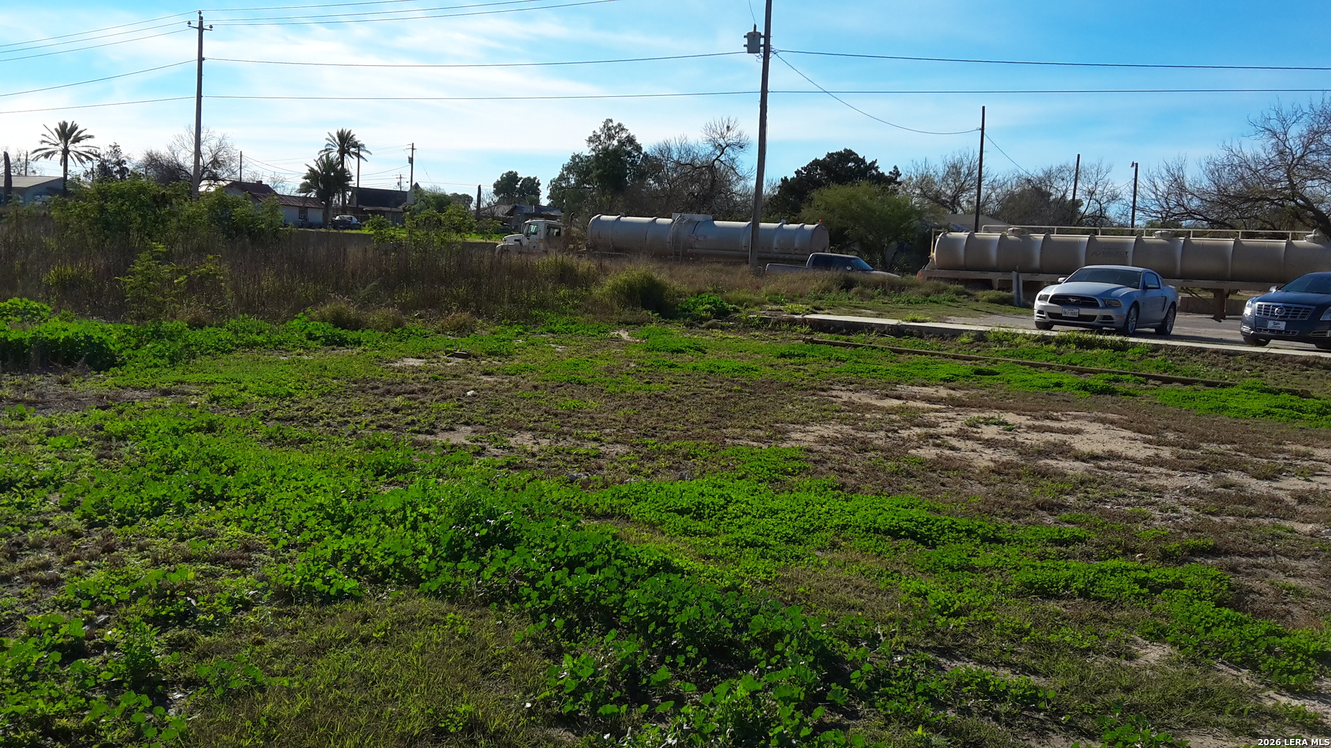 main property photo 3