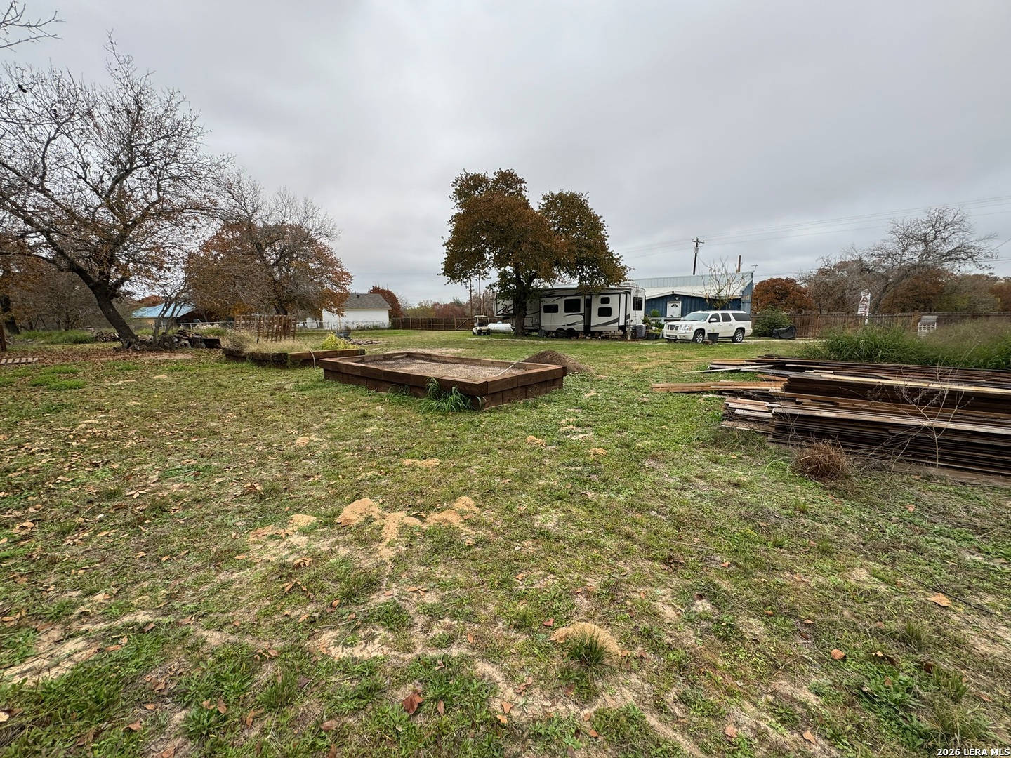 main property photo 23