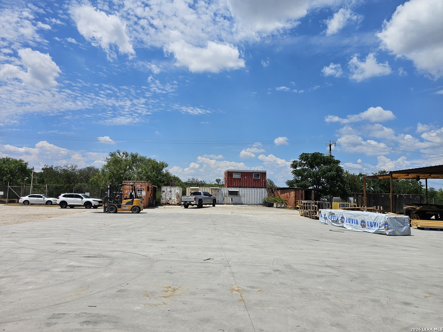 main property photo 15