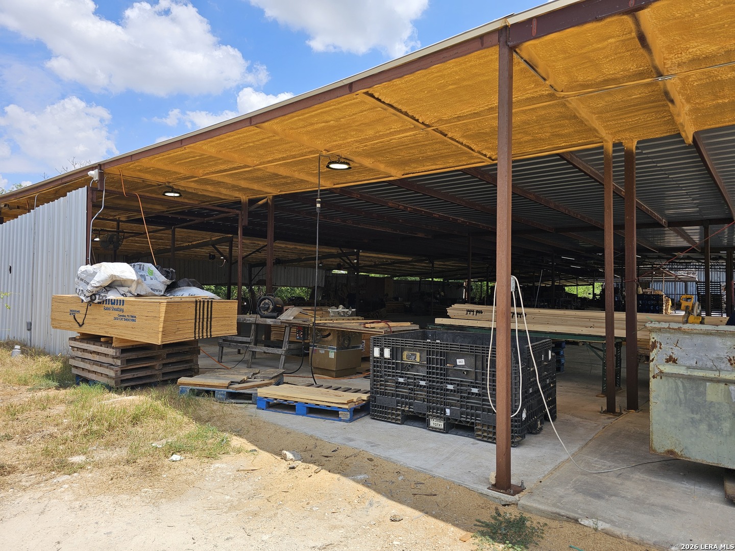 main property photo 8