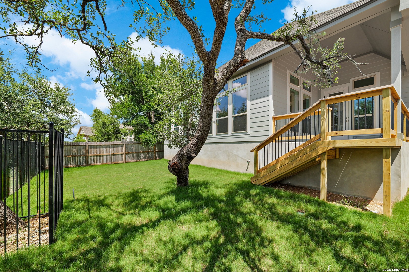 main property photo 20