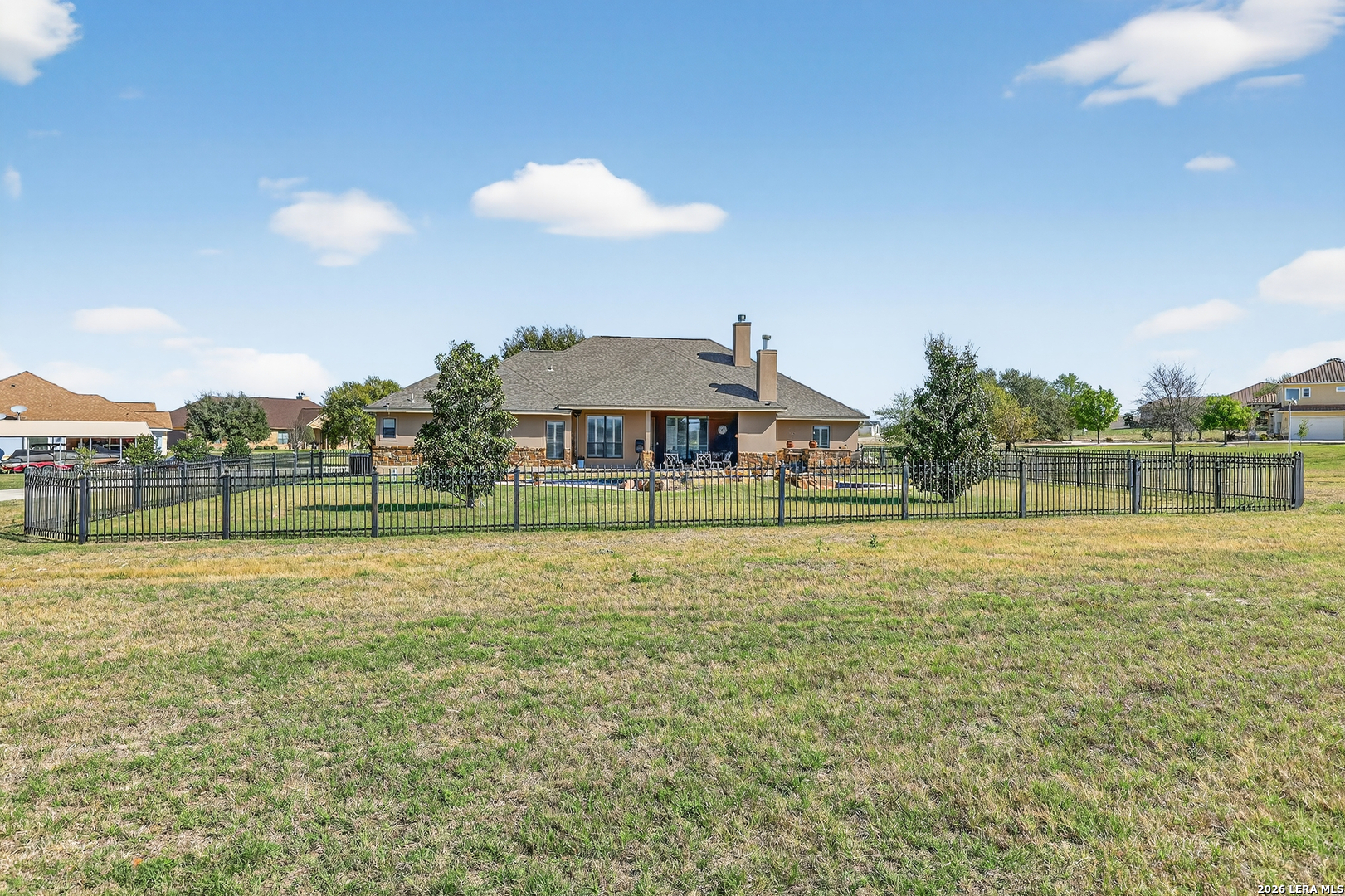 main property photo 10