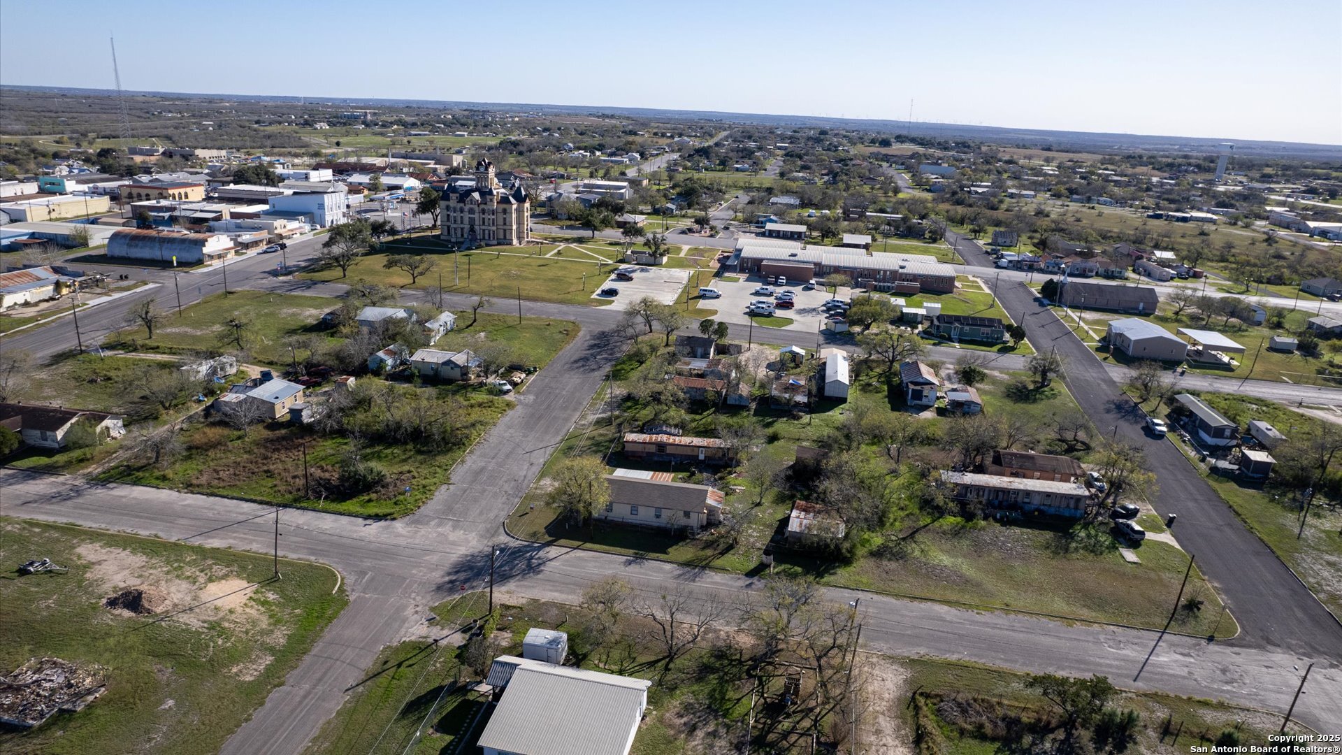 main property photo 24