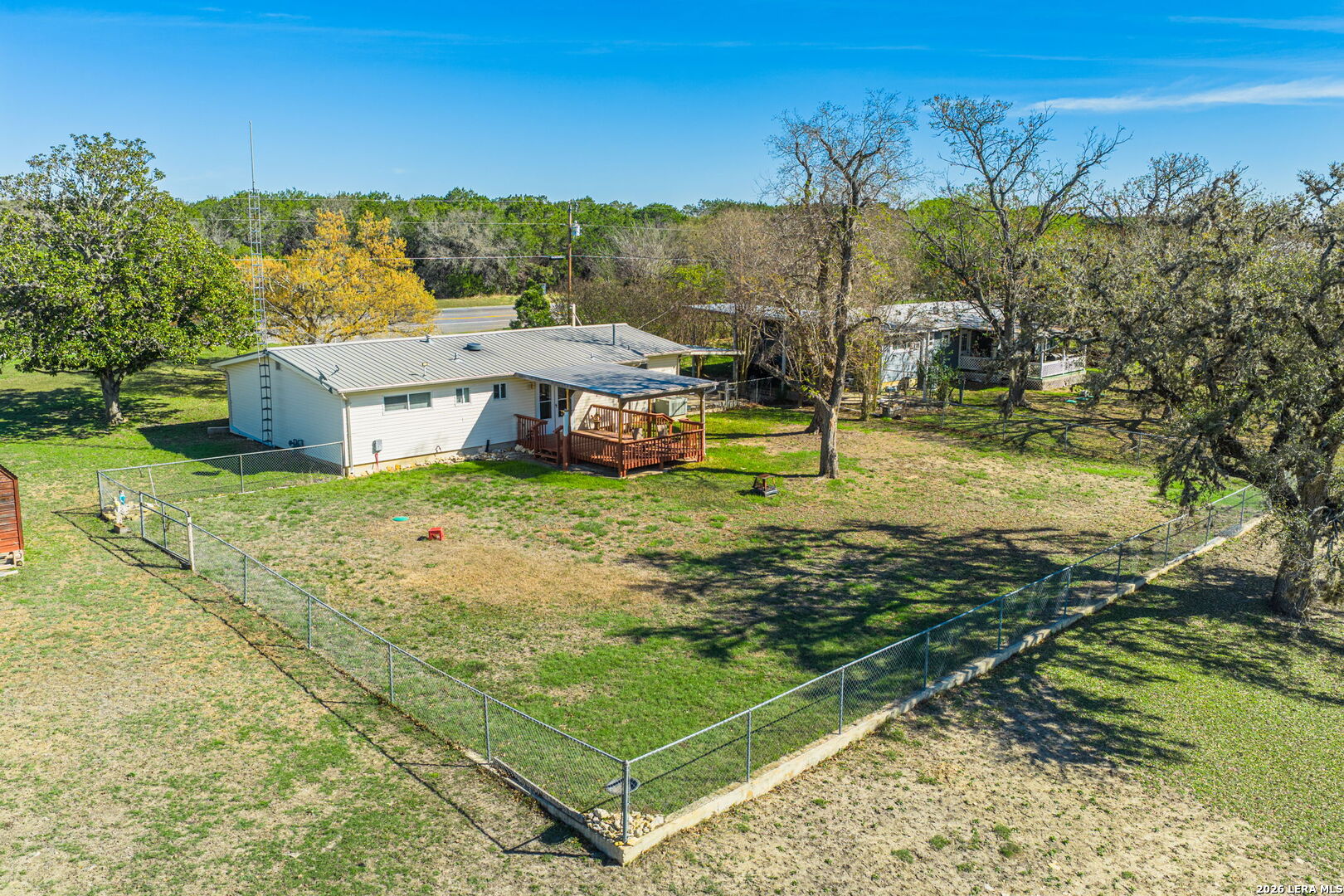 main property photo 25