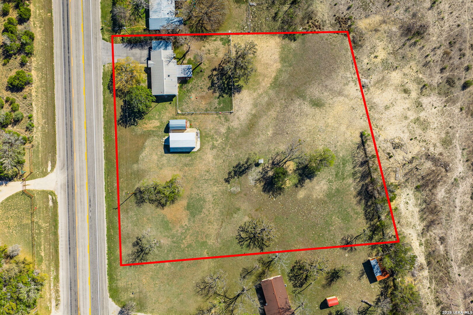 main property photo 30