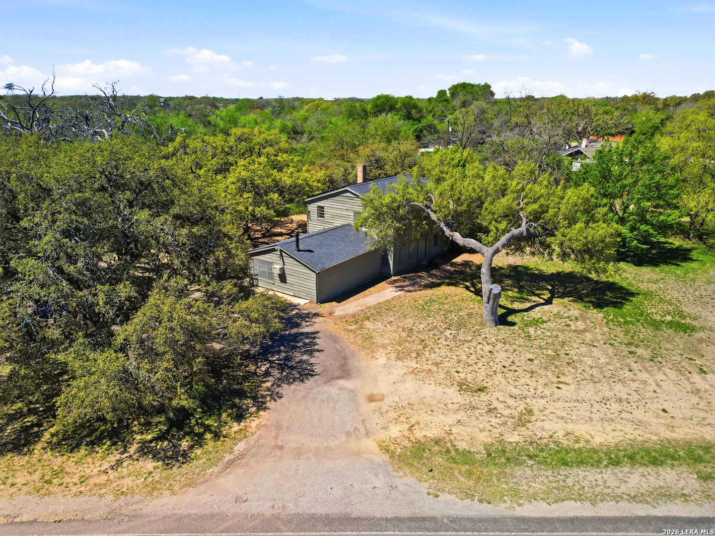 main property photo 33