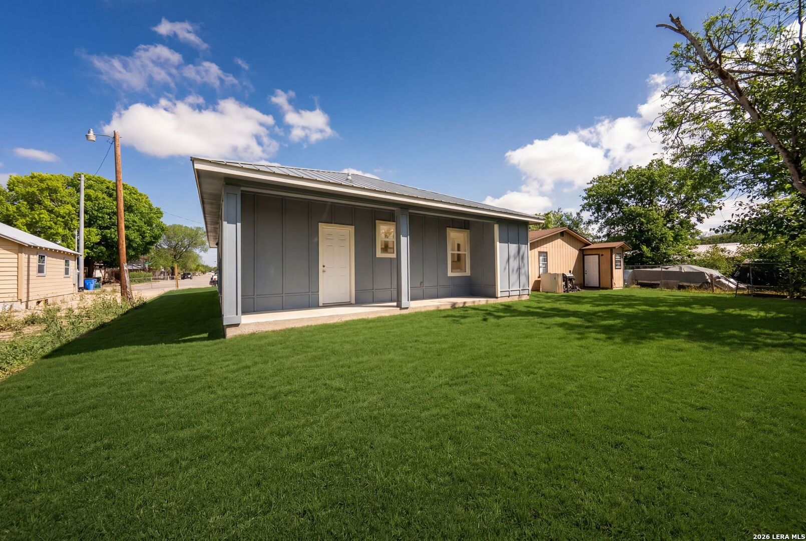 main property photo 35