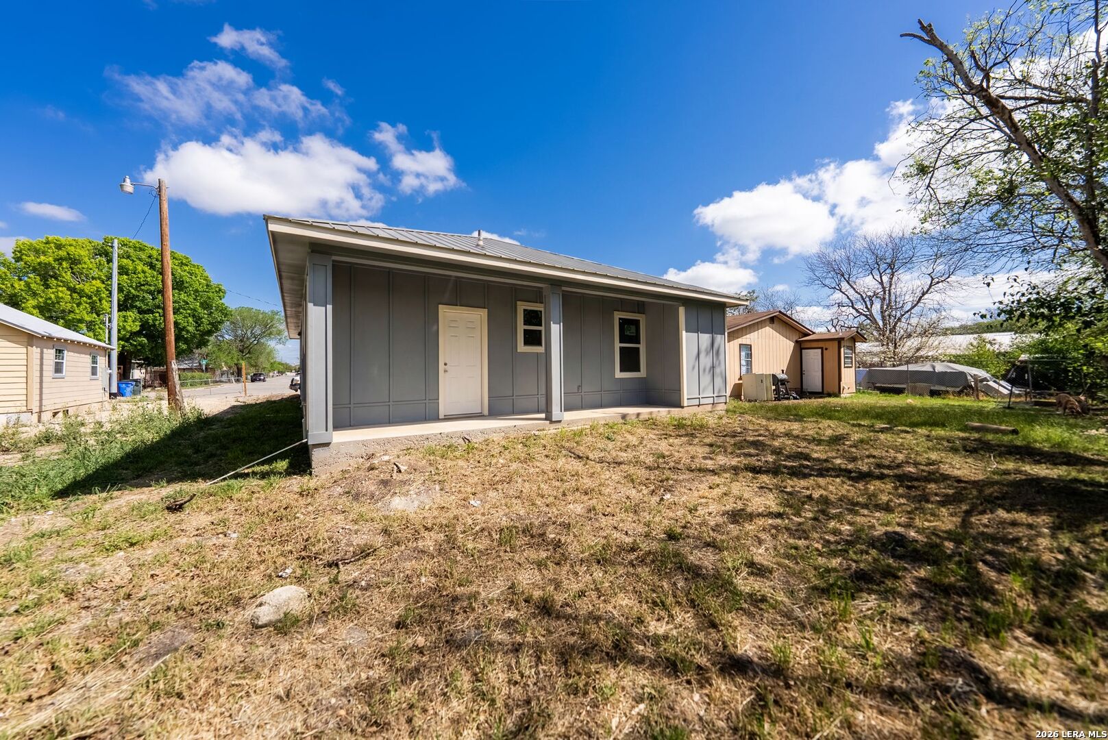 main property photo 36