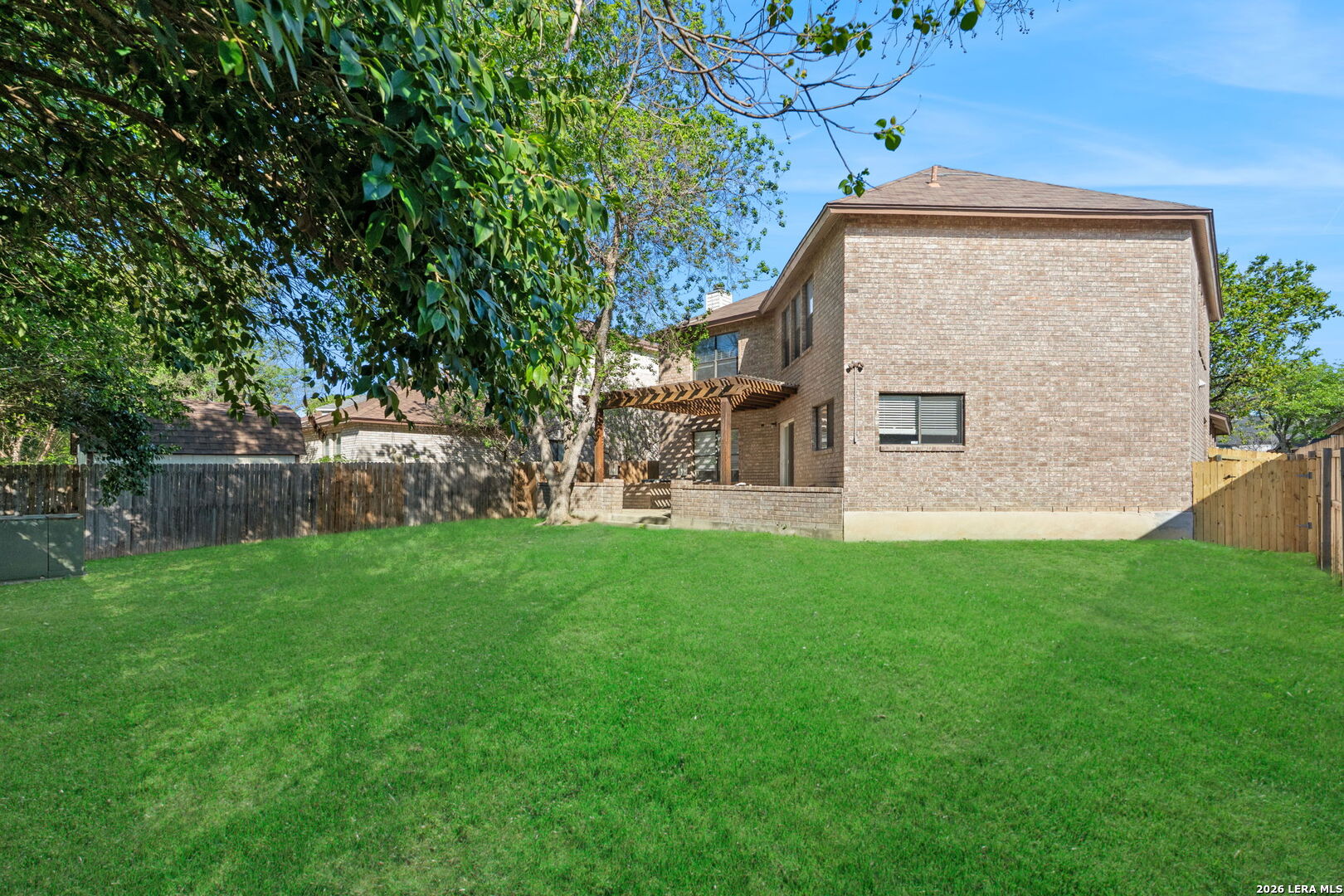 main property photo 24