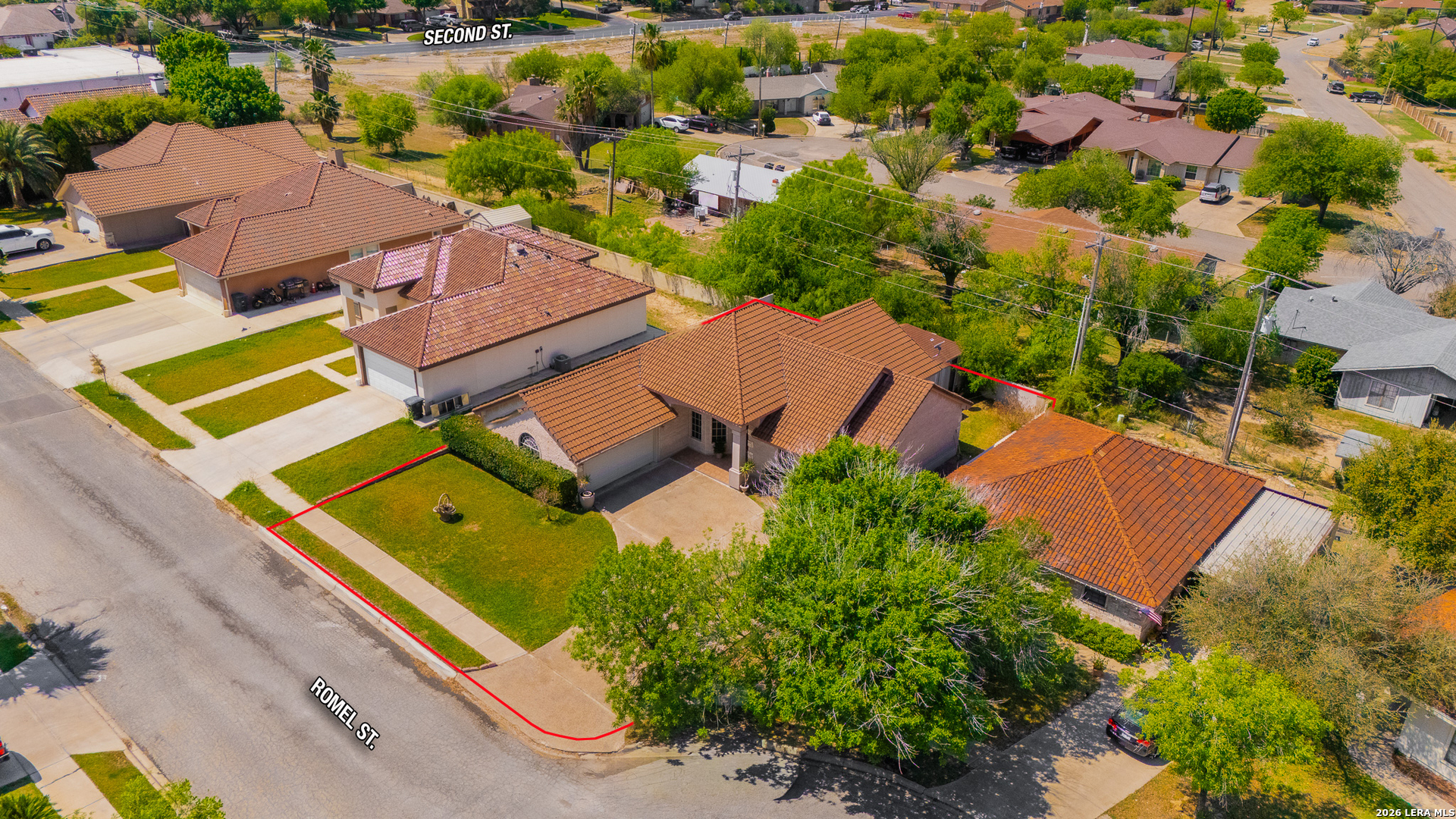 main property photo 33