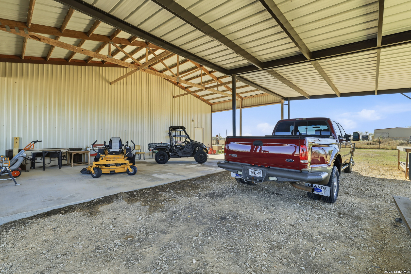 main property photo 34