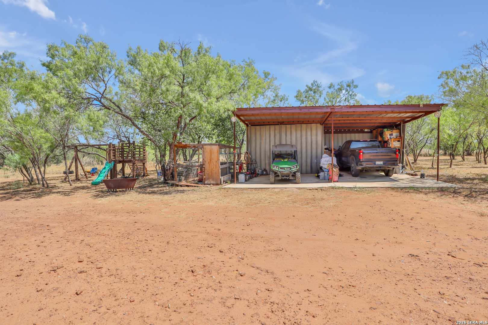 main property photo 18