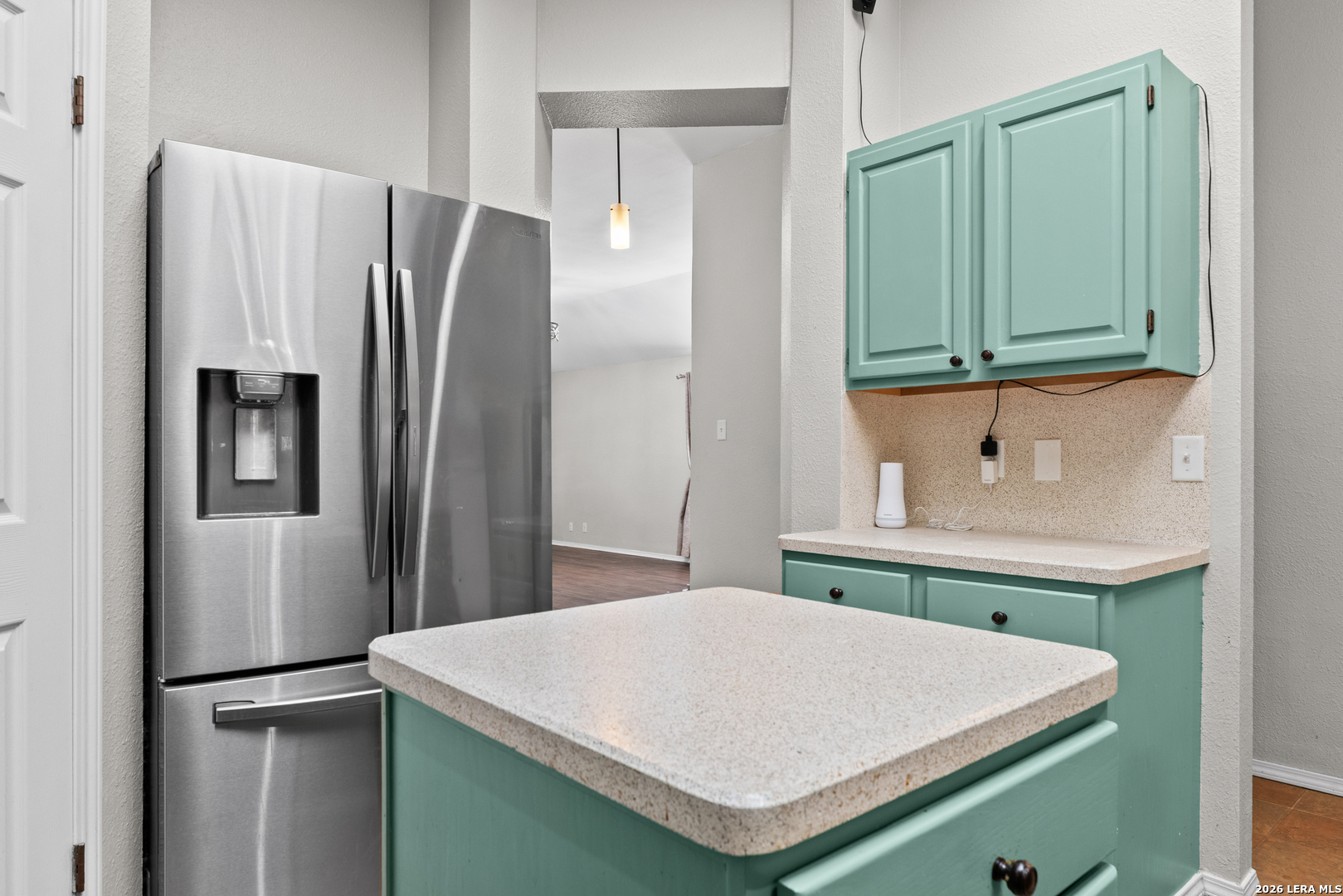 main property photo 8