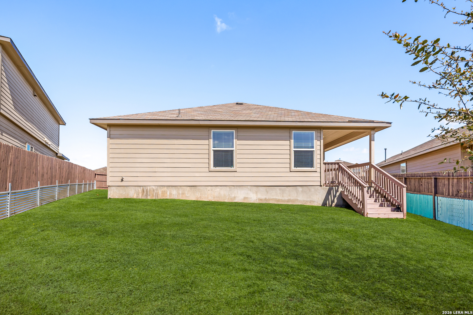 main property photo 30