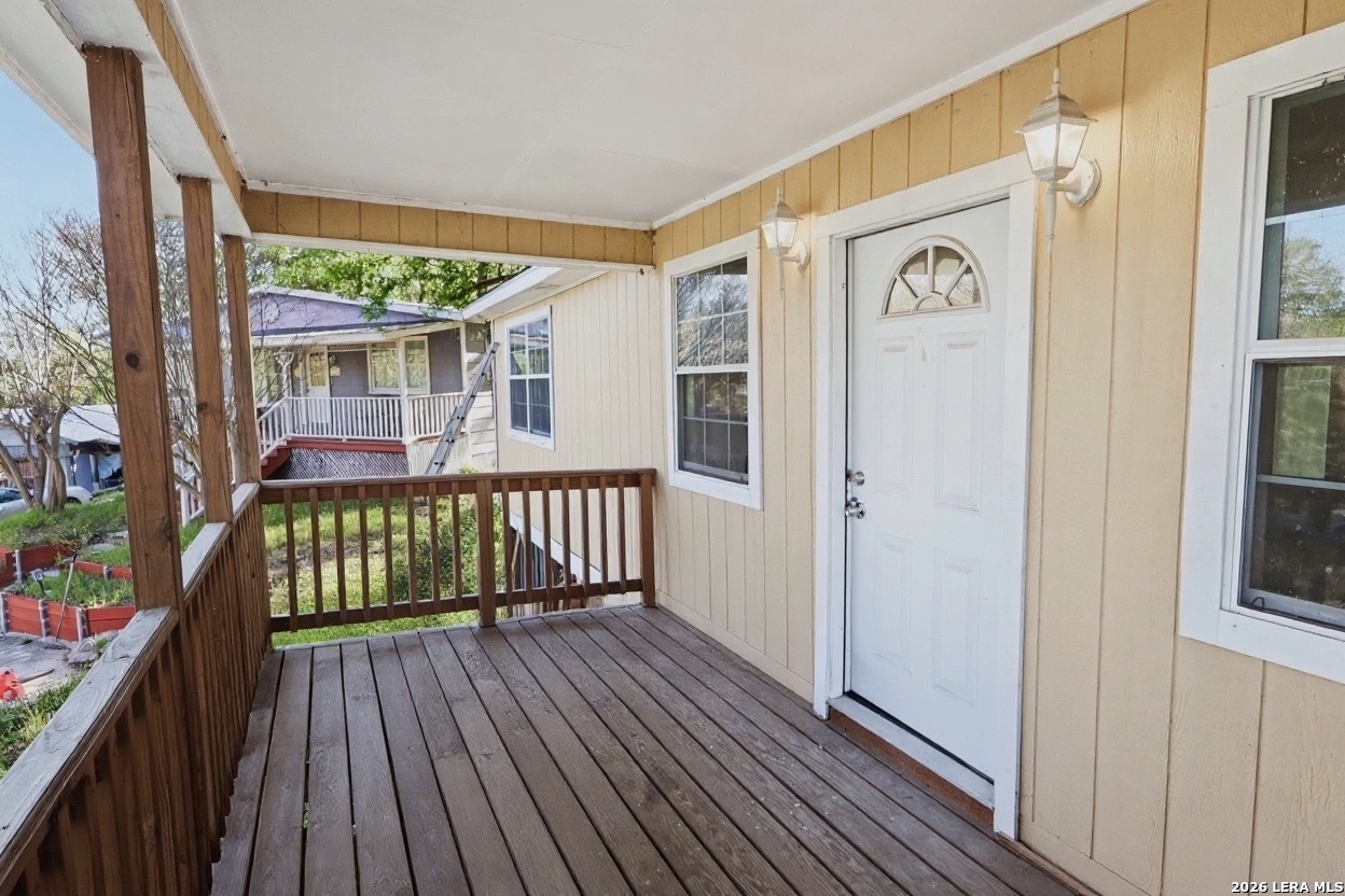 main property photo 6