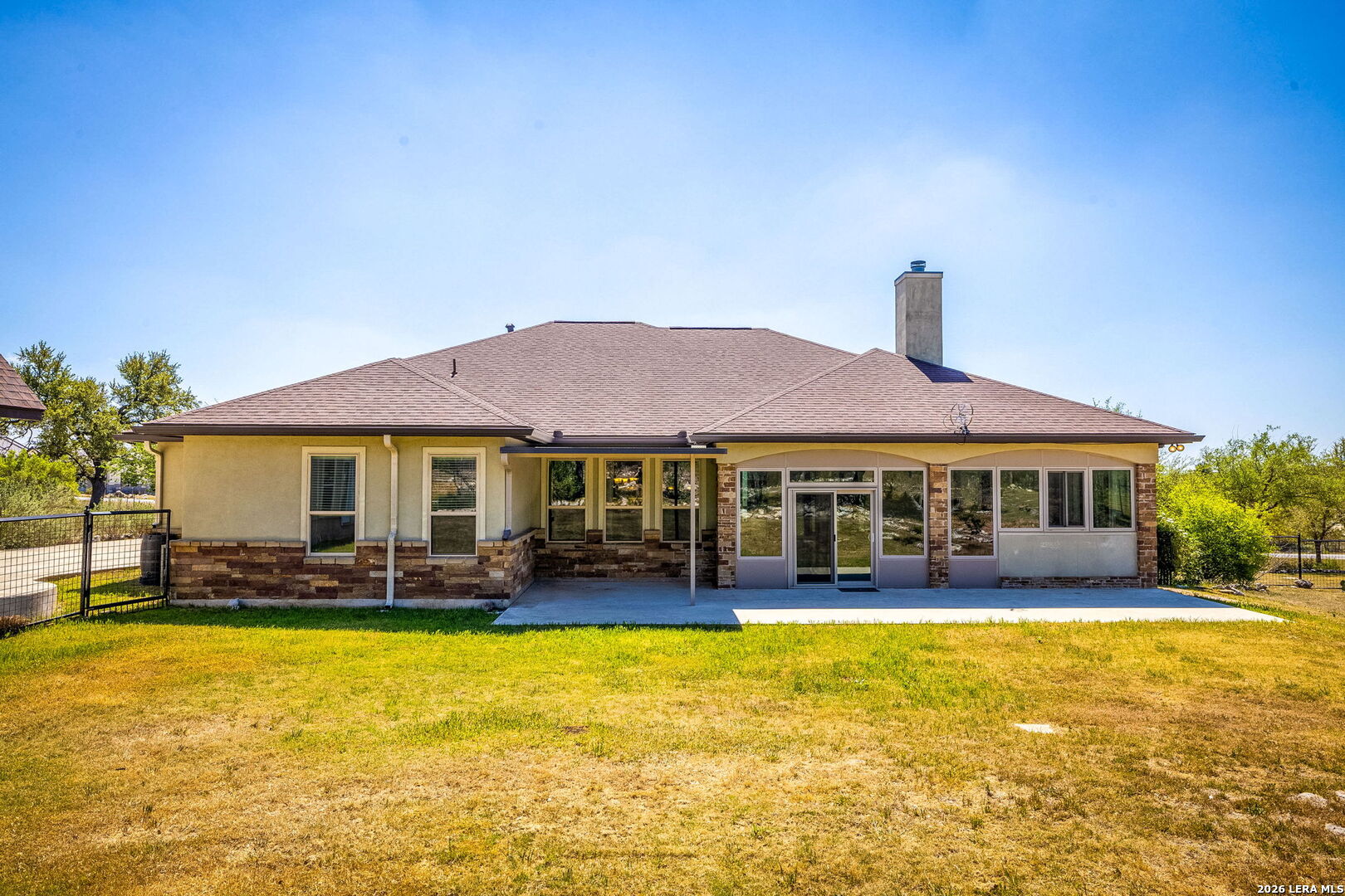 main property photo 41