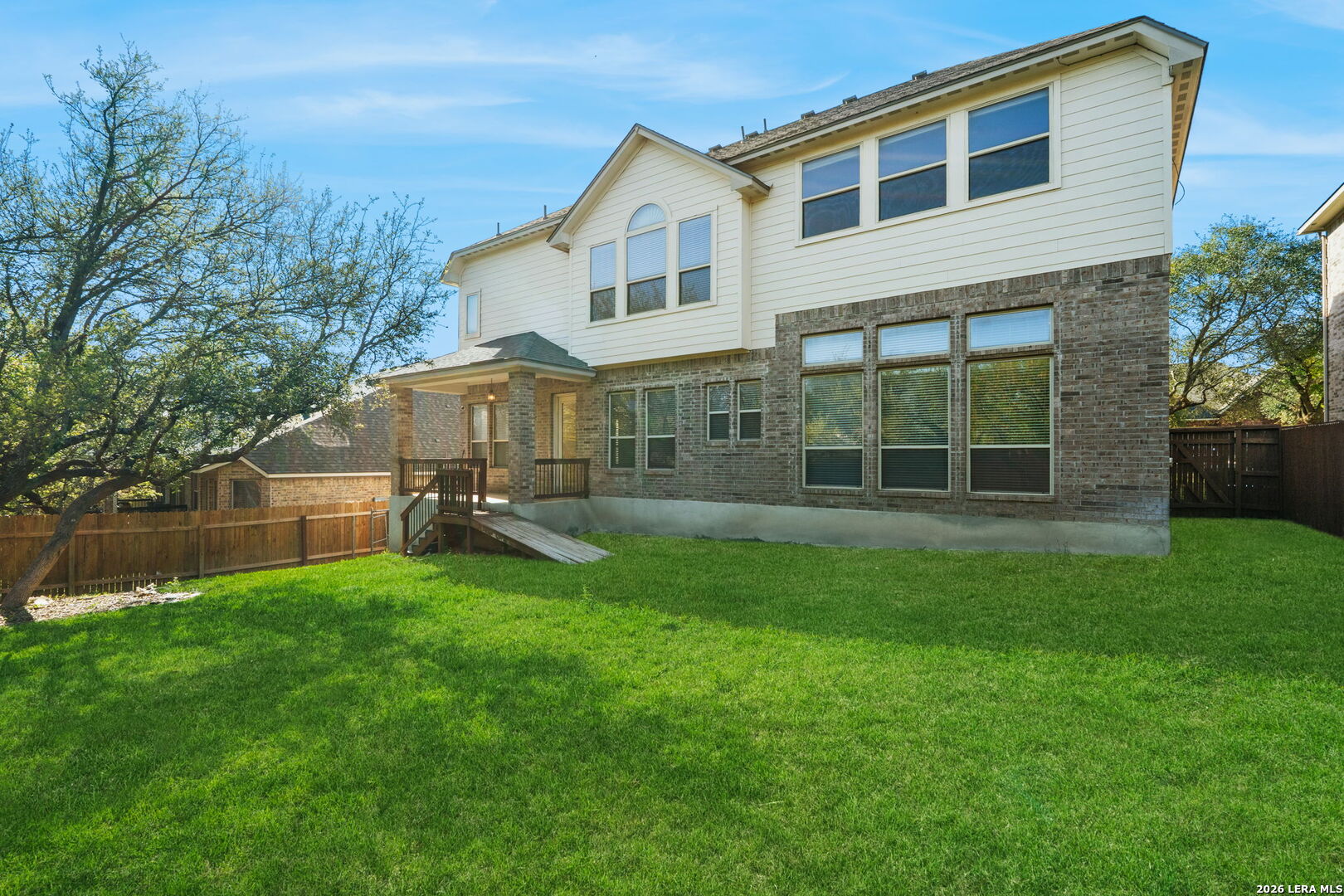 main property photo 30