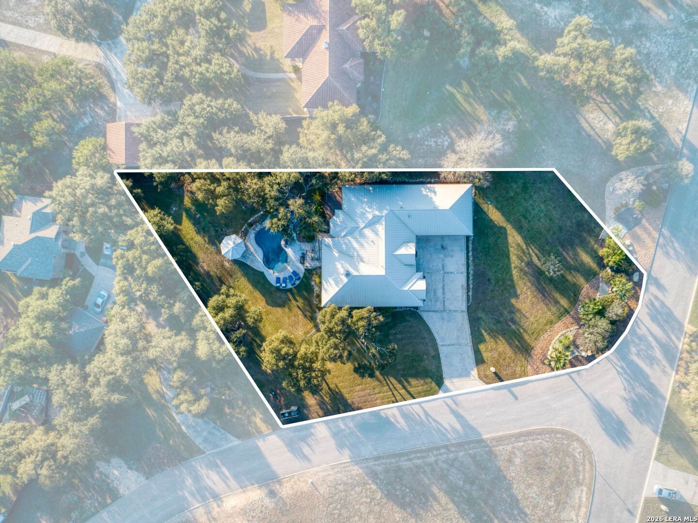 main property photo 36