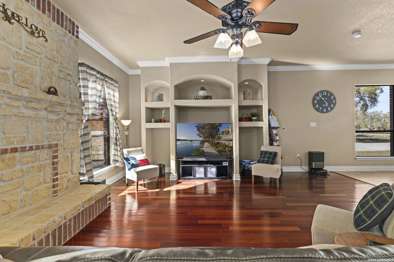main property photo 17