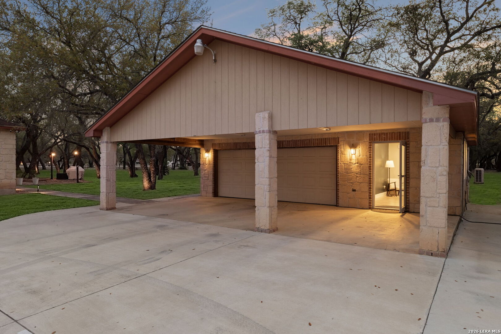 main property photo 42