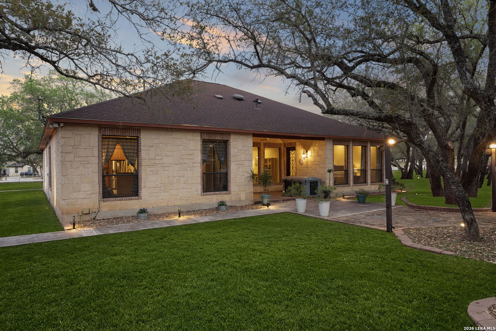 main property photo 50