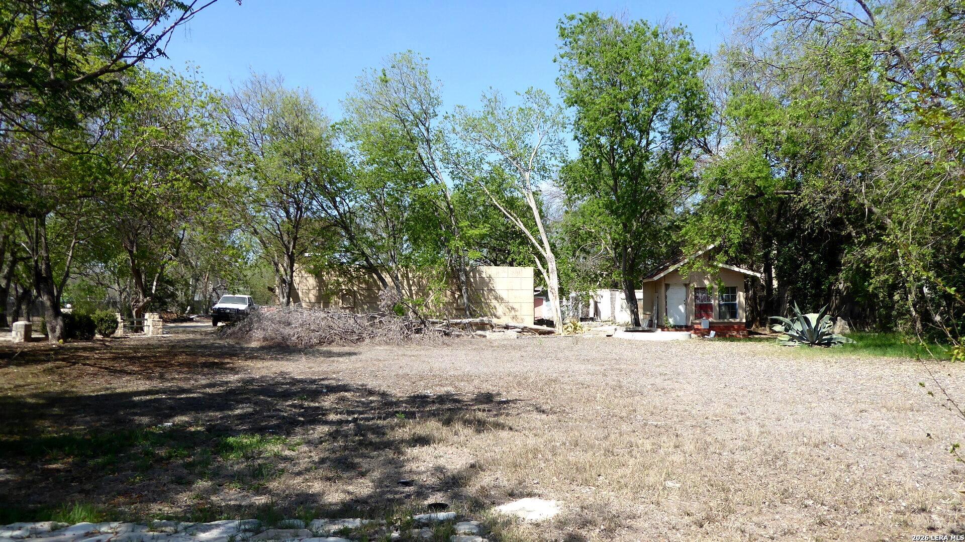 main property photo 17