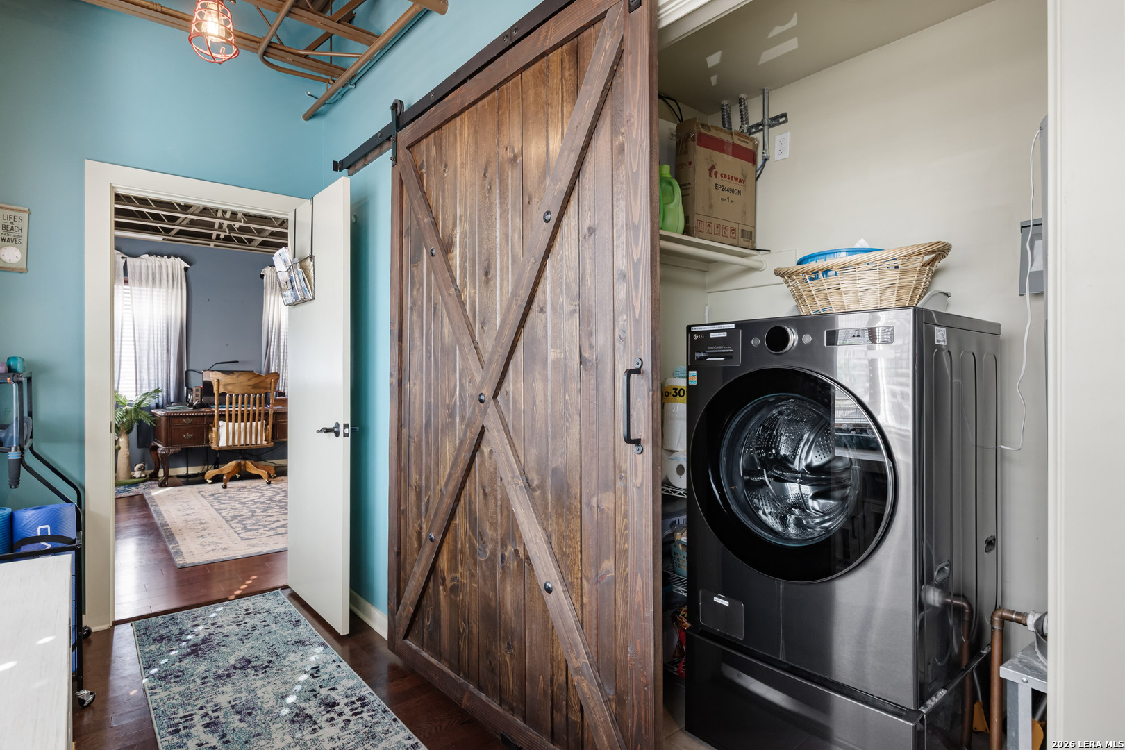 main property photo 23