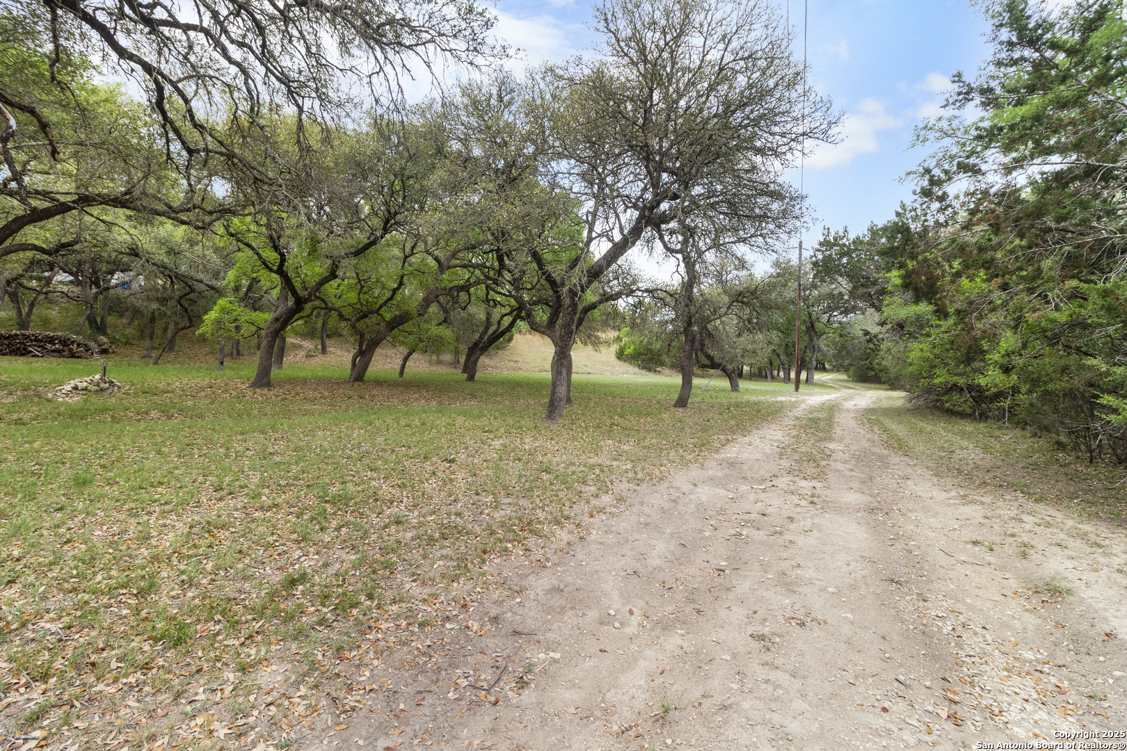 main property photo 35