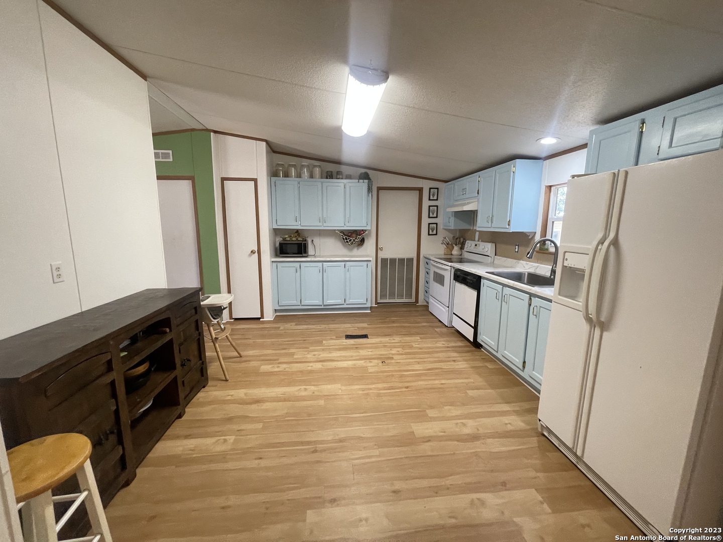 main property photo 49
