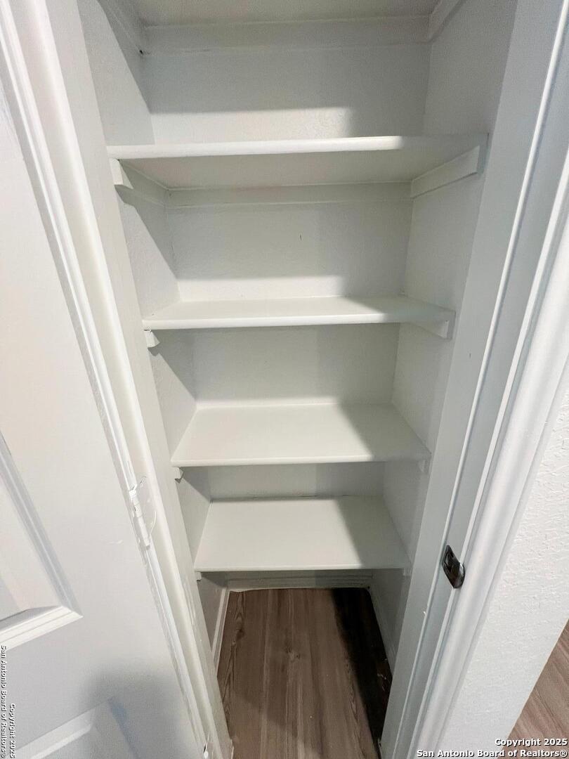 property viewer photo 13