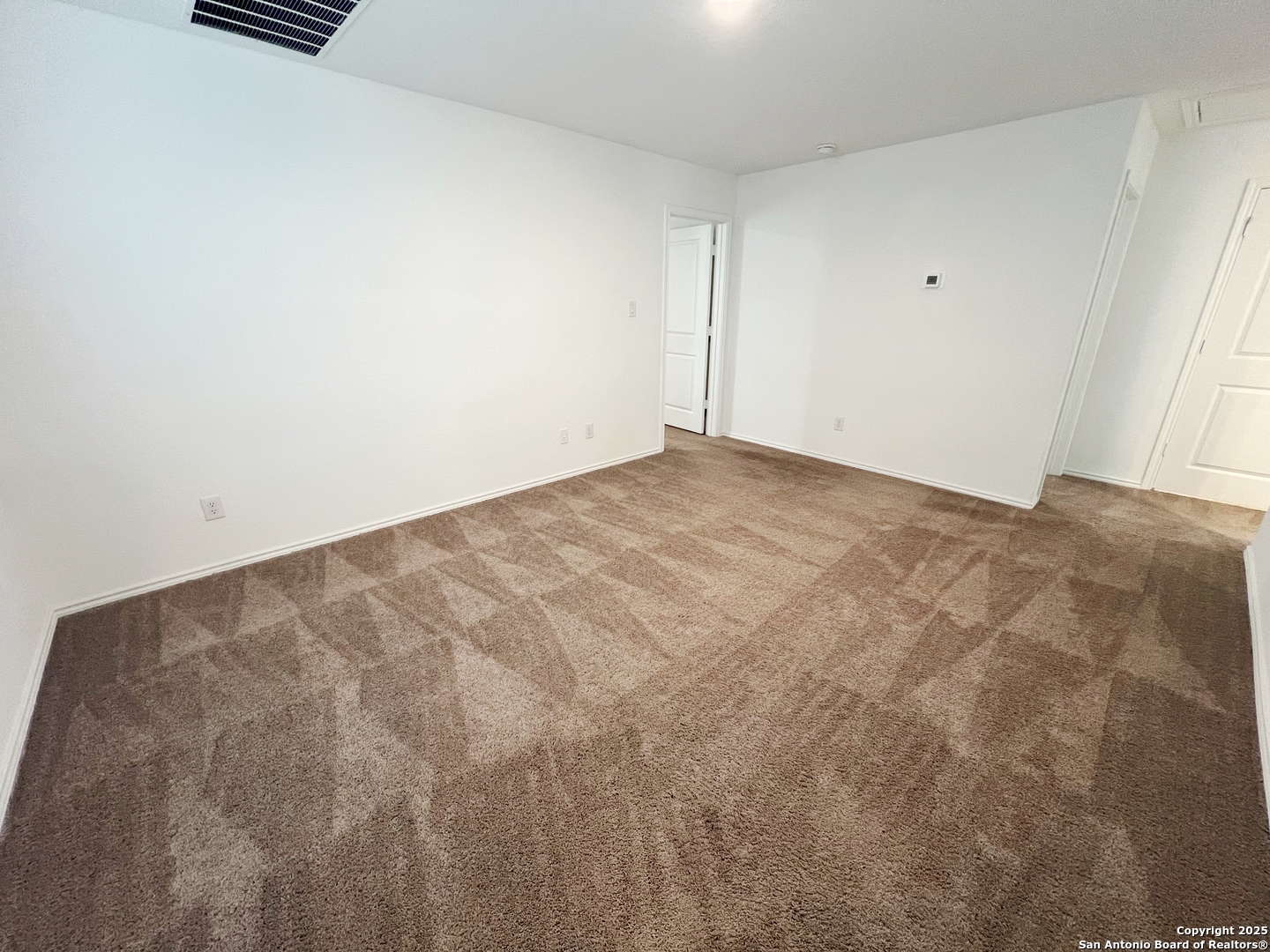 property viewer photo 15
