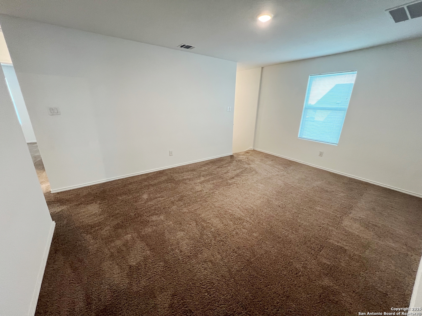 property viewer photo 16