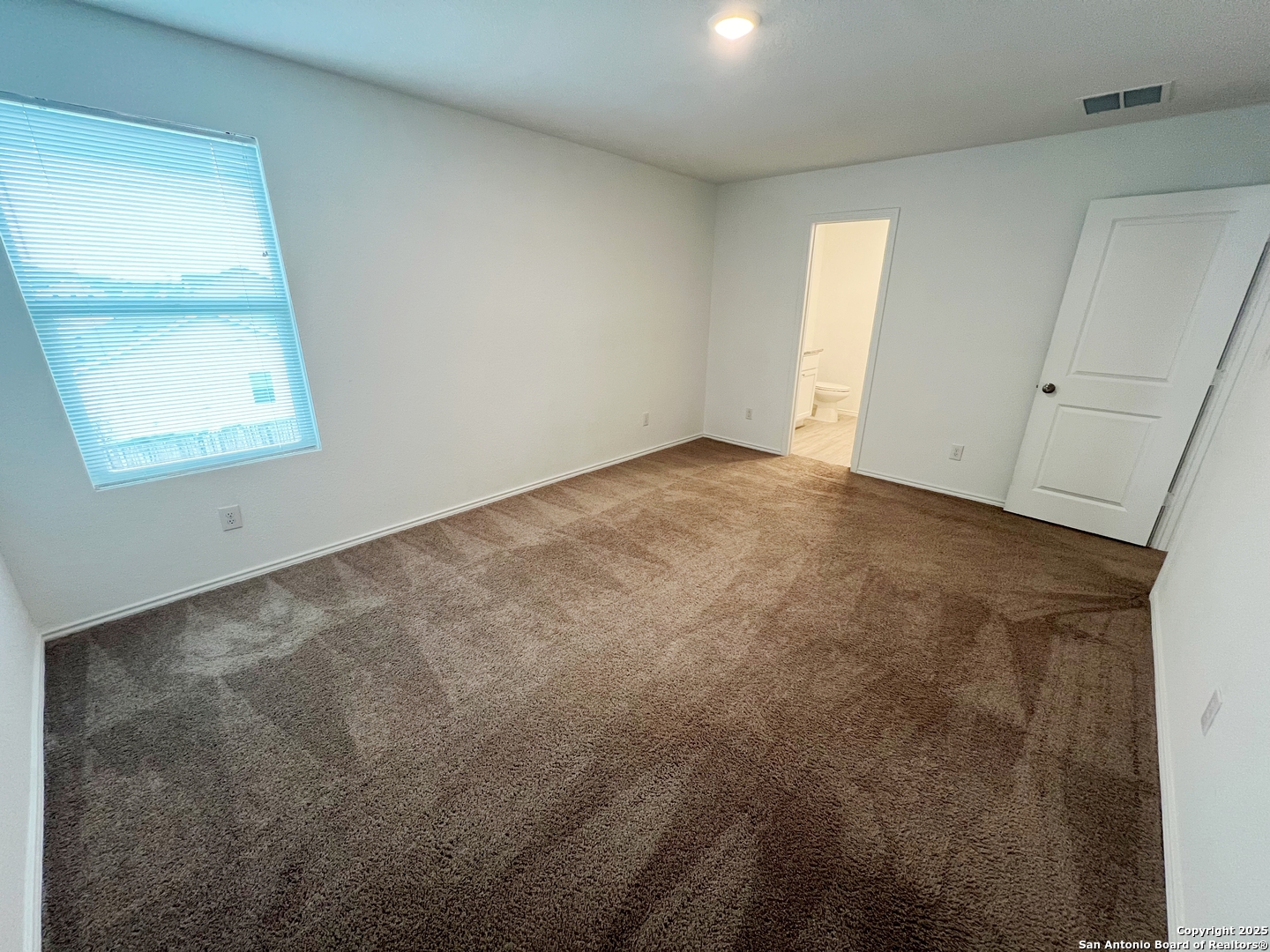 property viewer photo 18