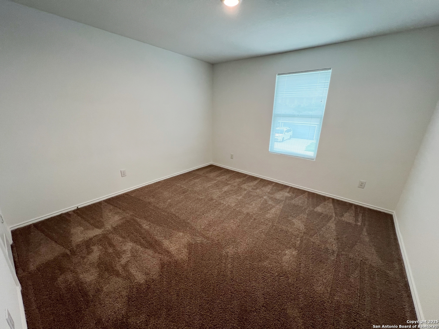 property viewer photo 27