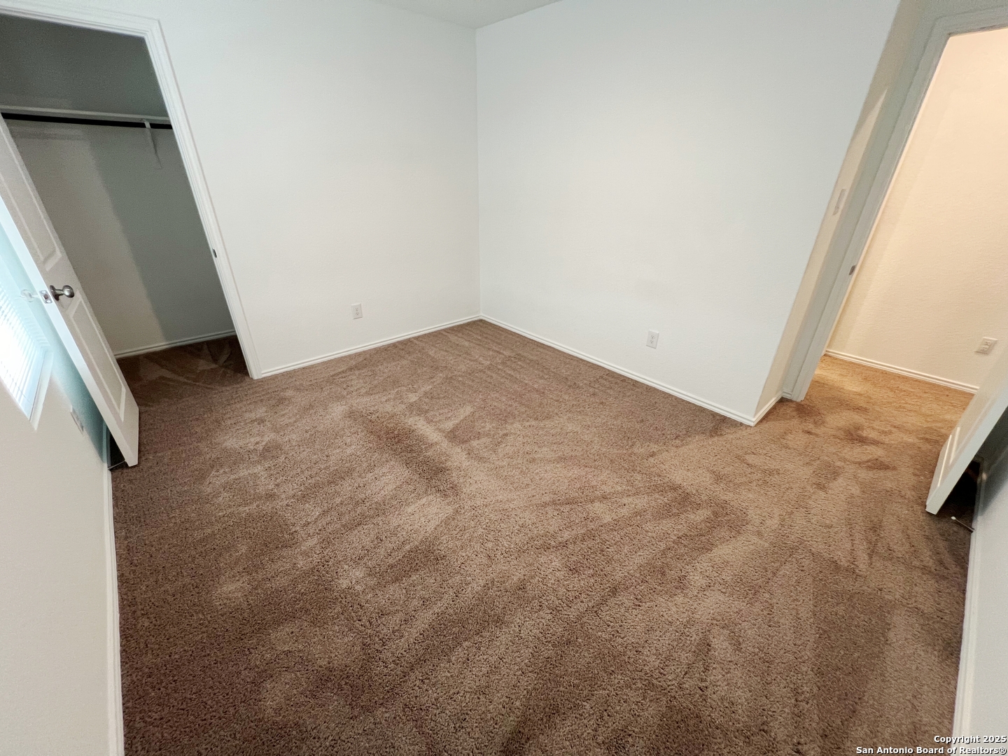 property viewer photo 34