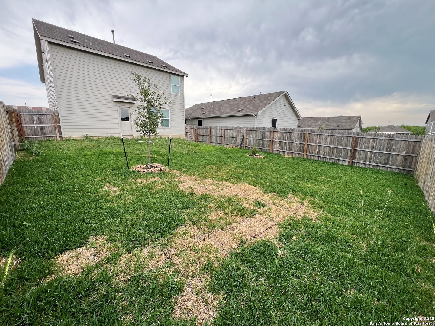 property viewer photo 36