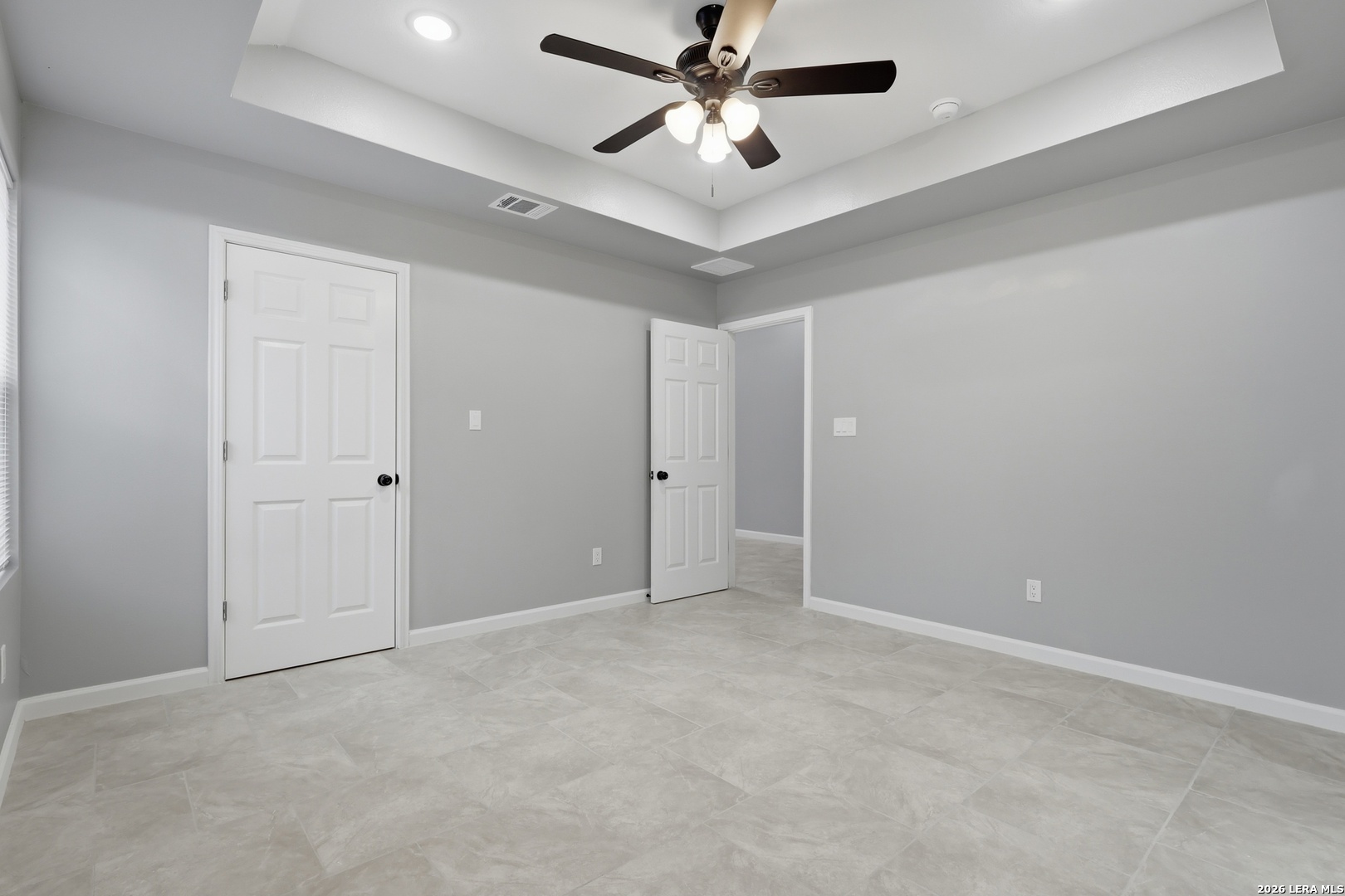 property viewer photo 4