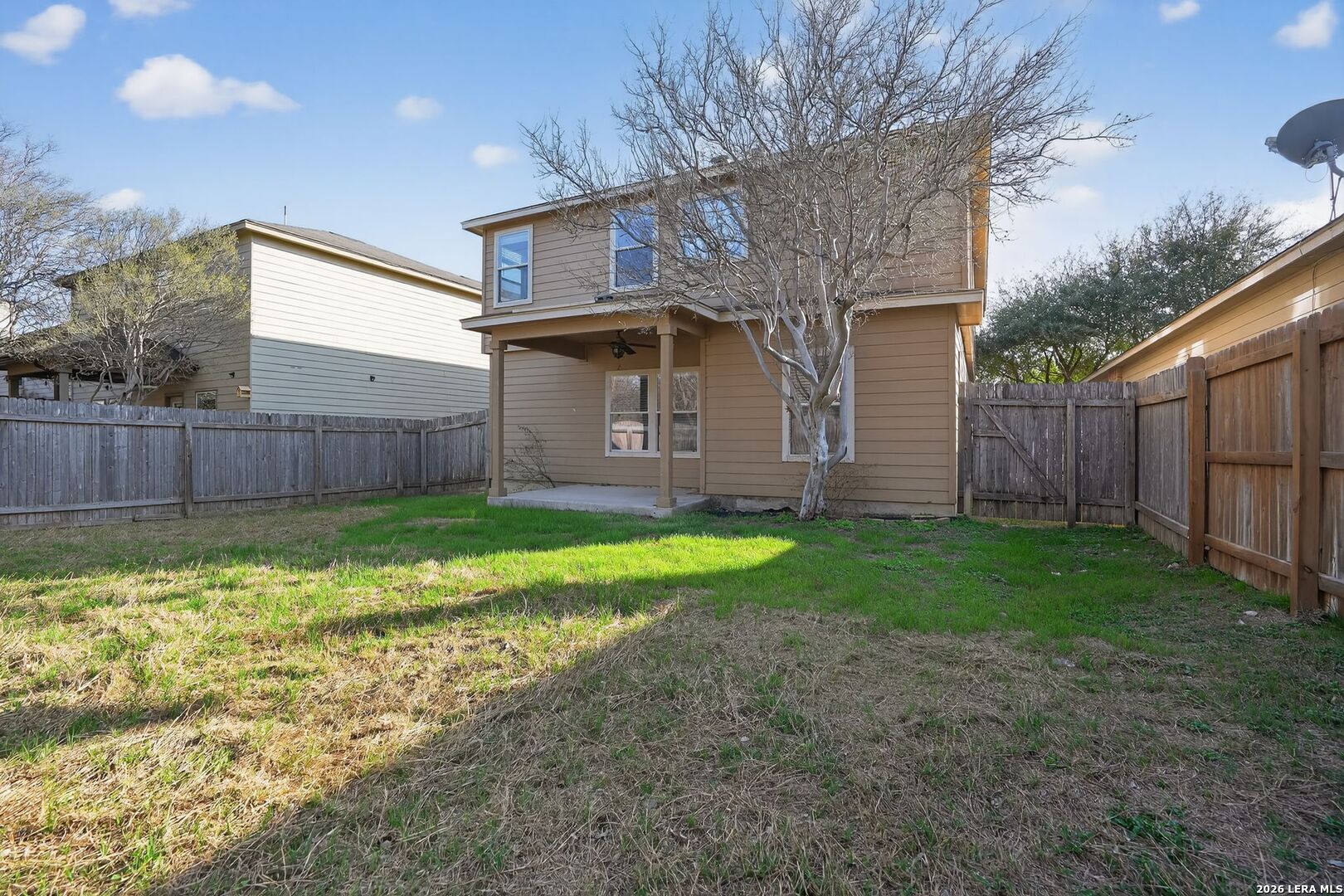 main property photo 30
