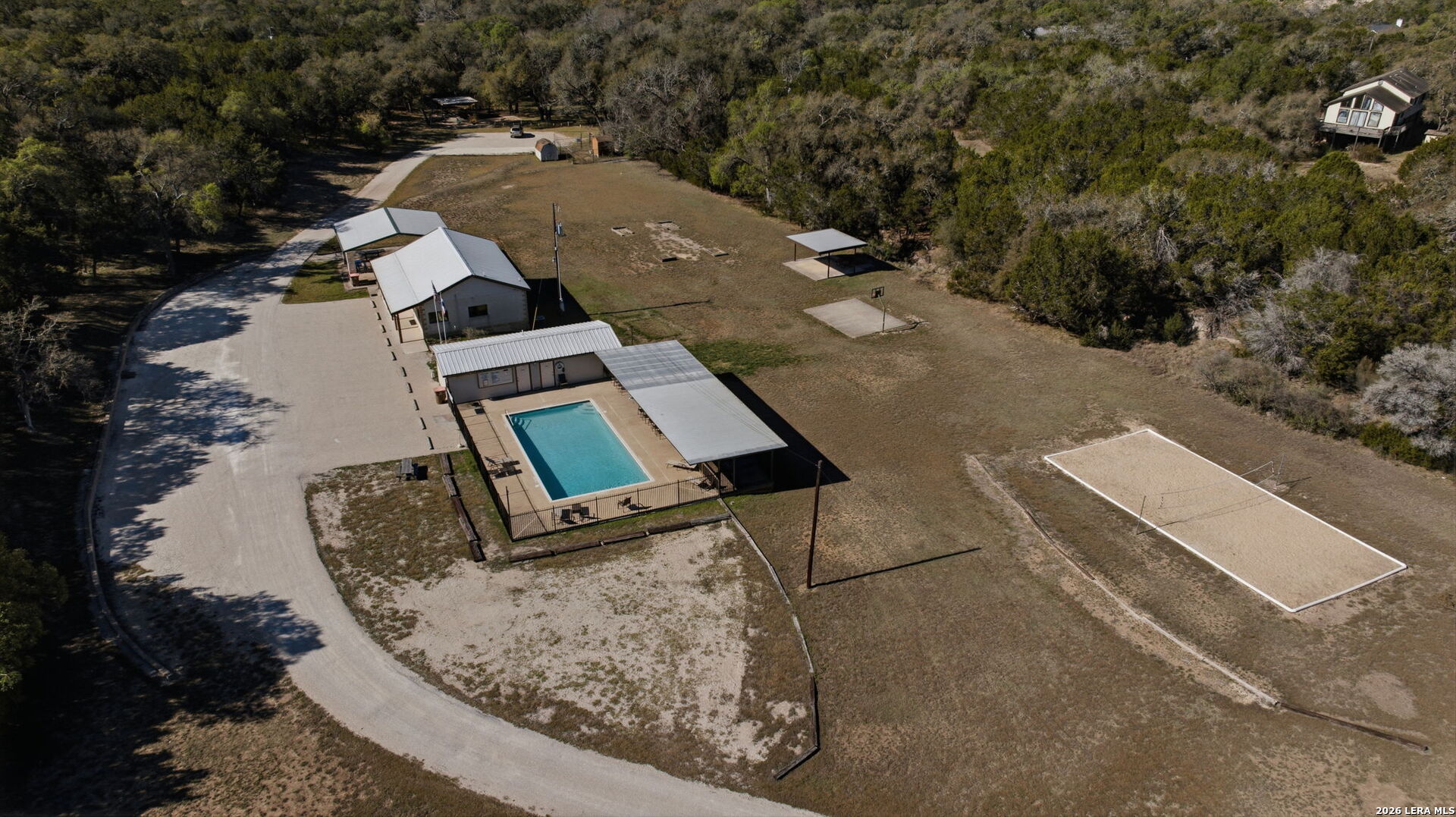 main property photo 32
