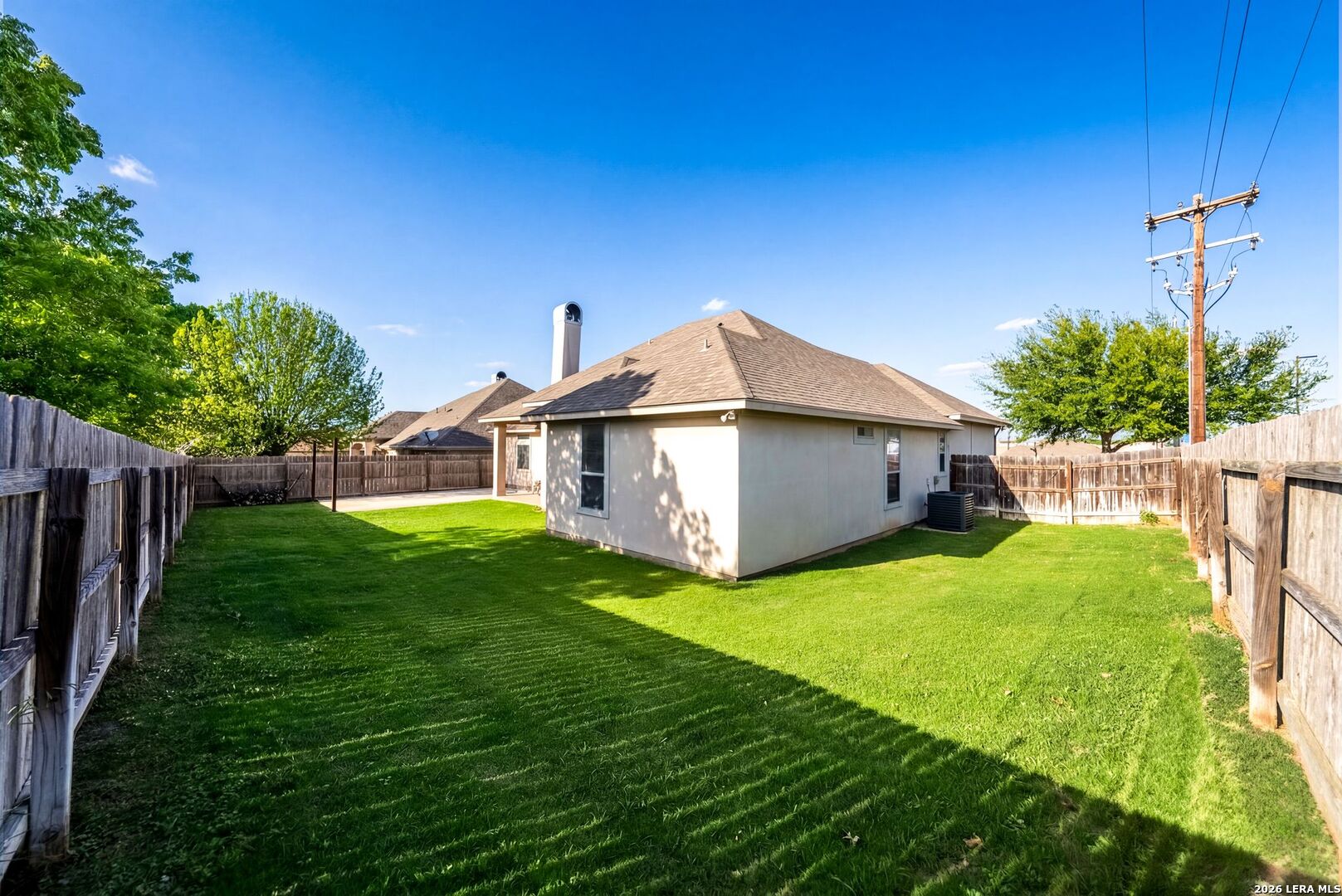 main property photo 50
