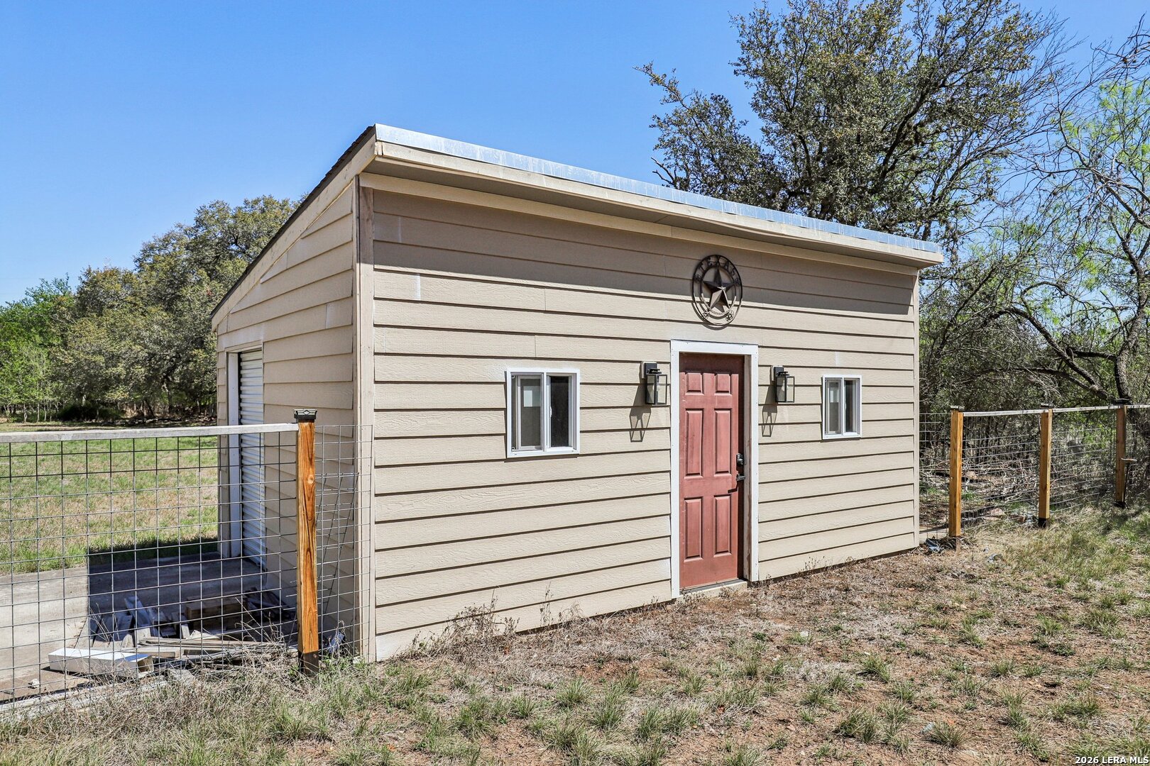 main property photo 35