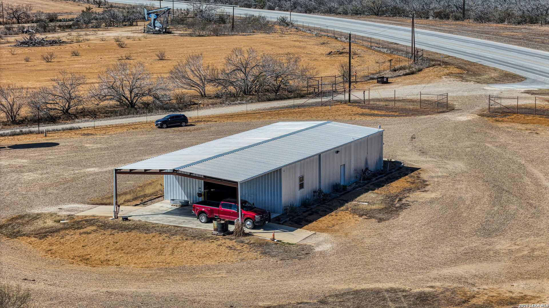 main property photo 29