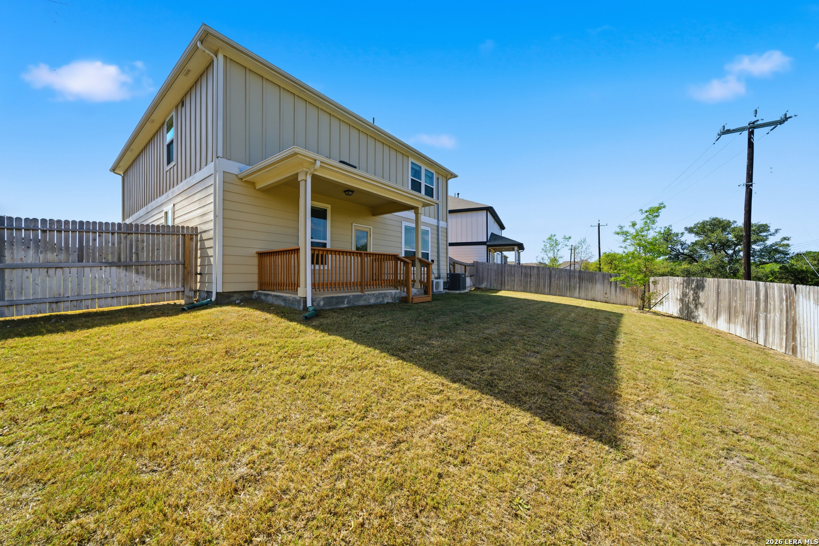 main property photo 27