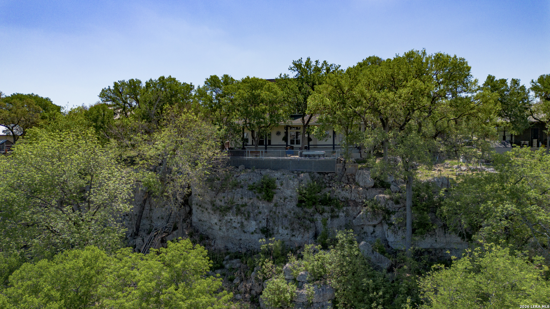 main property photo 45