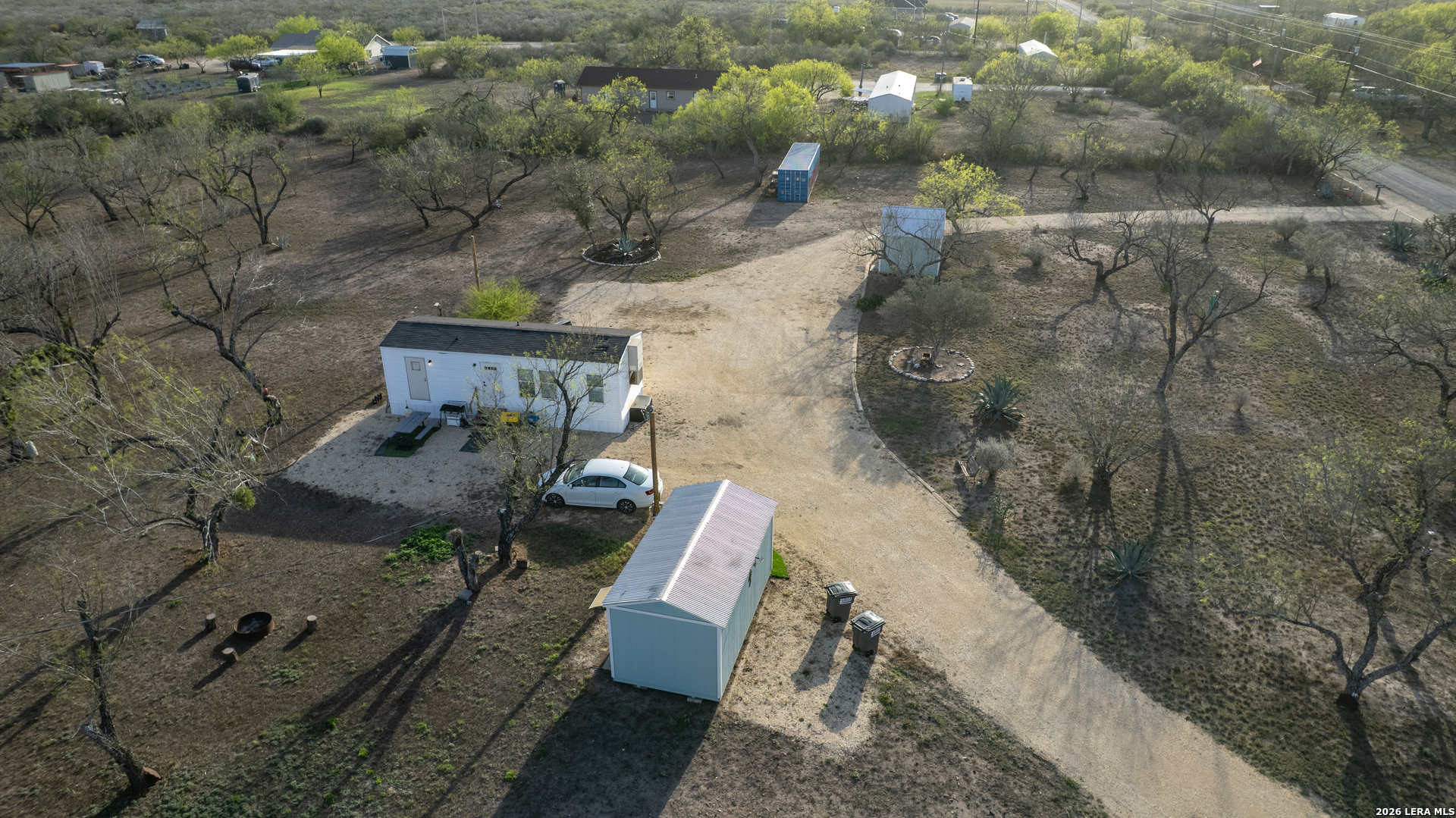 main property photo 30
