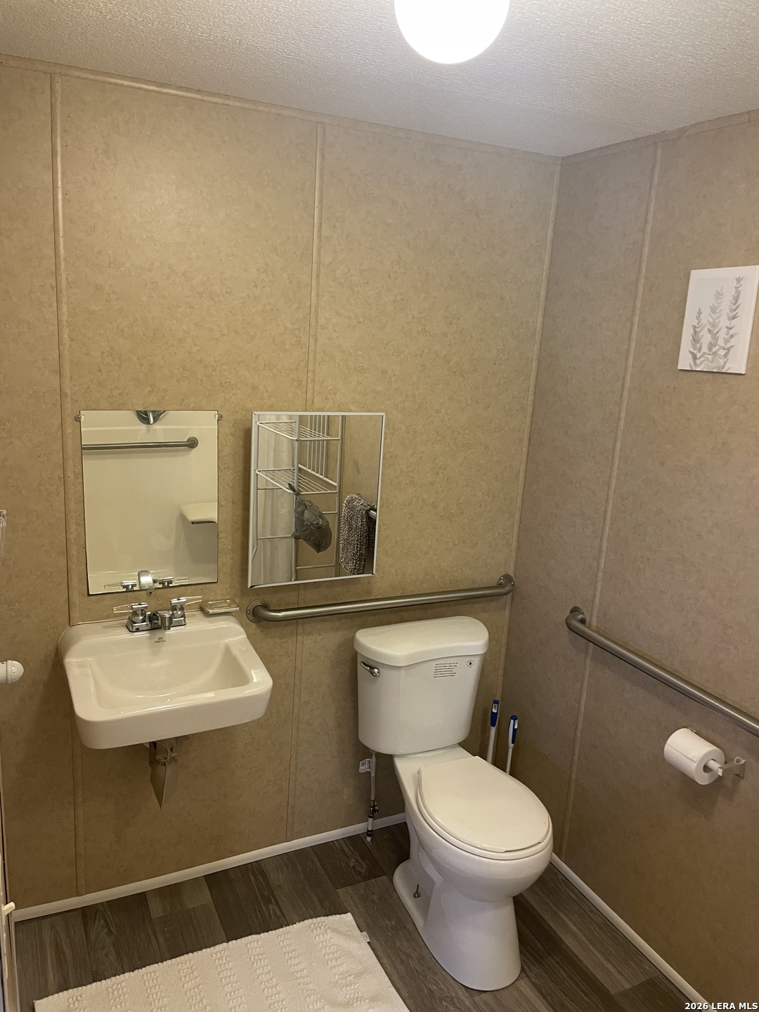 main property photo 37