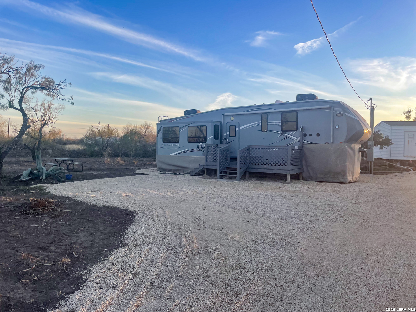 main property photo 41