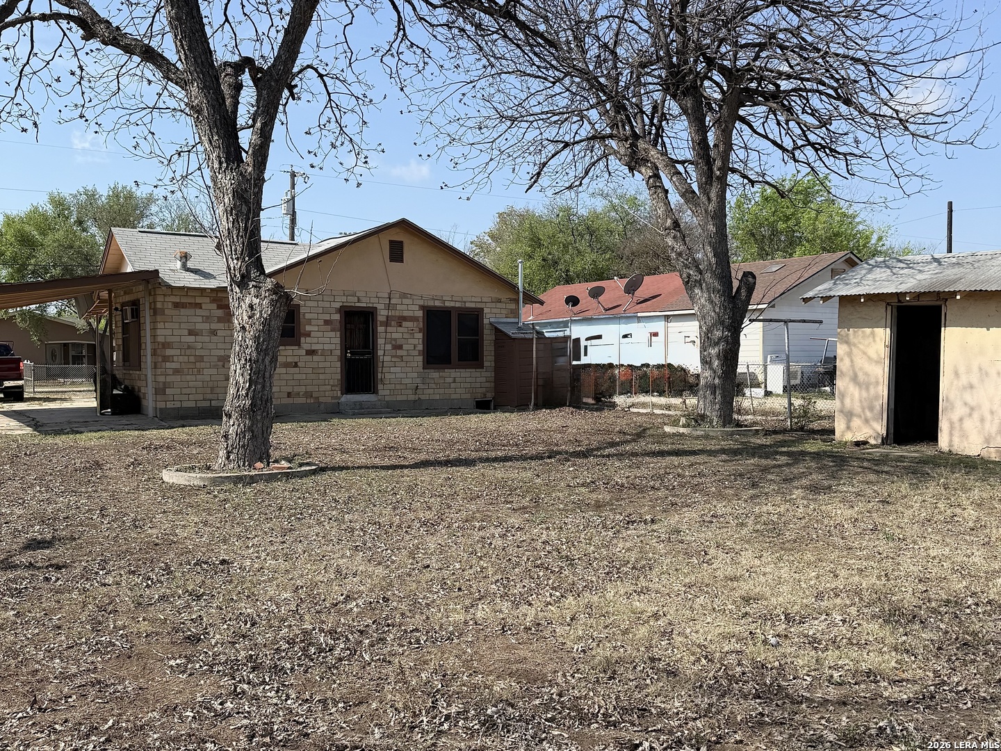 main property photo 17