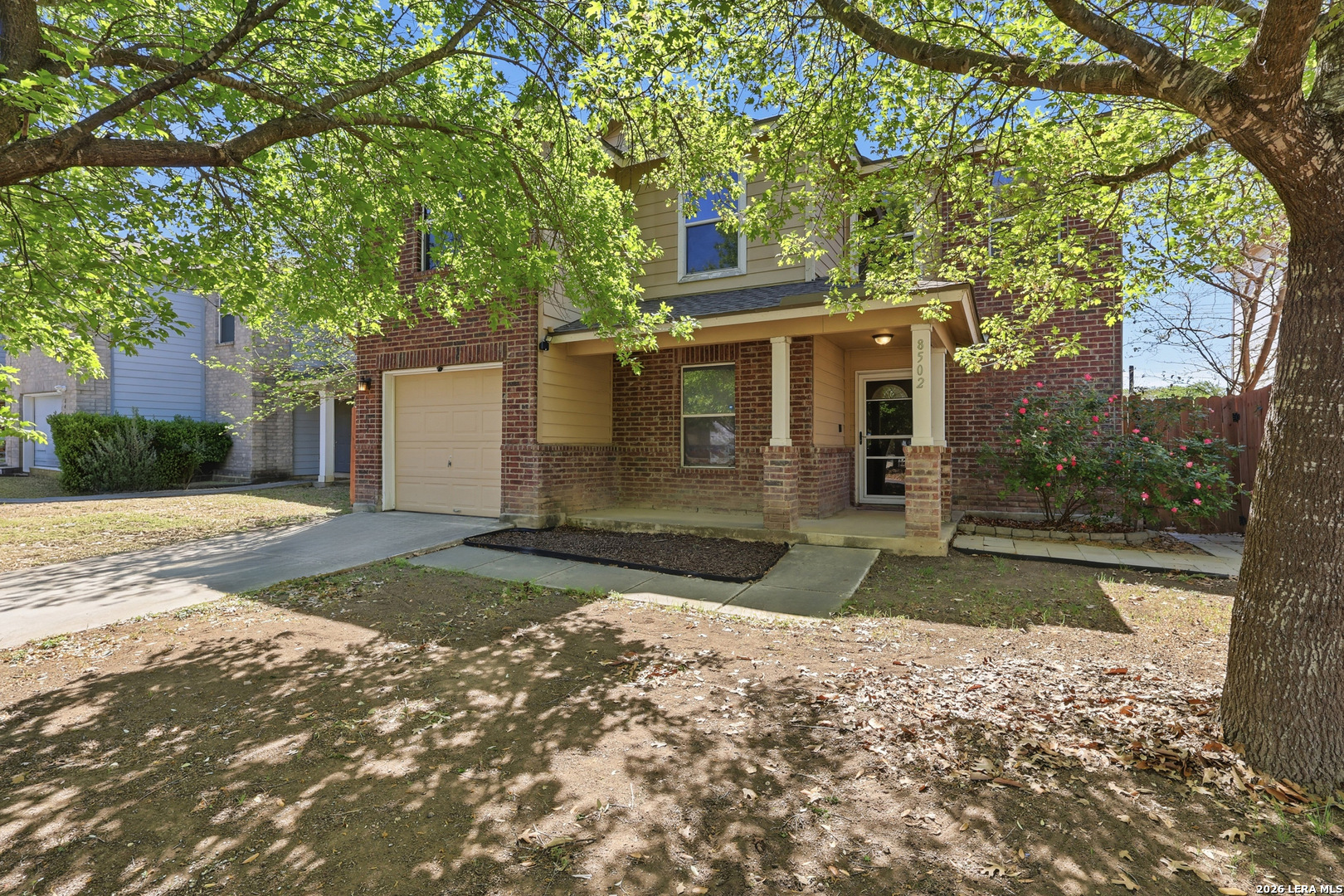 main property photo 13